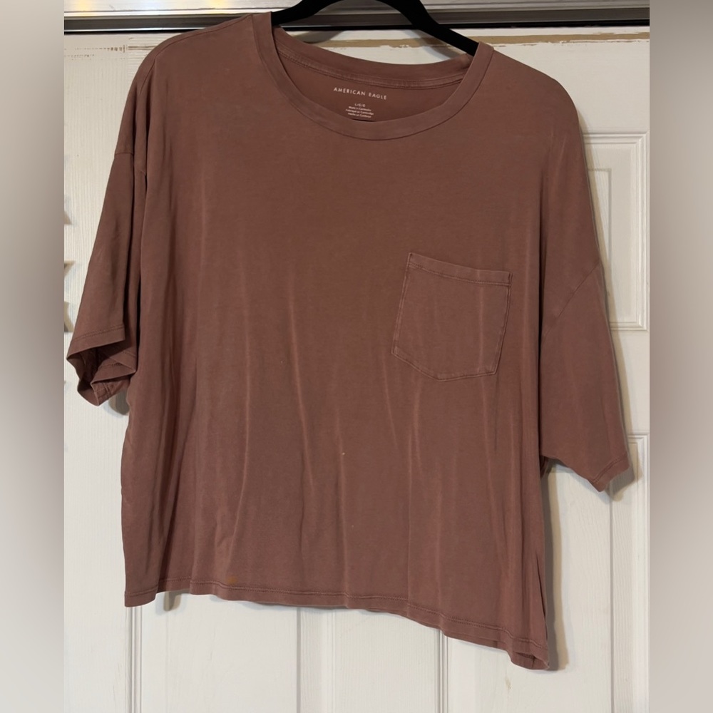 Dark pink American Eagle crop top